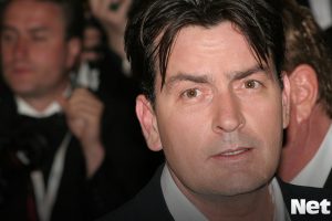 Charlie Sheen famosos que jogam poker