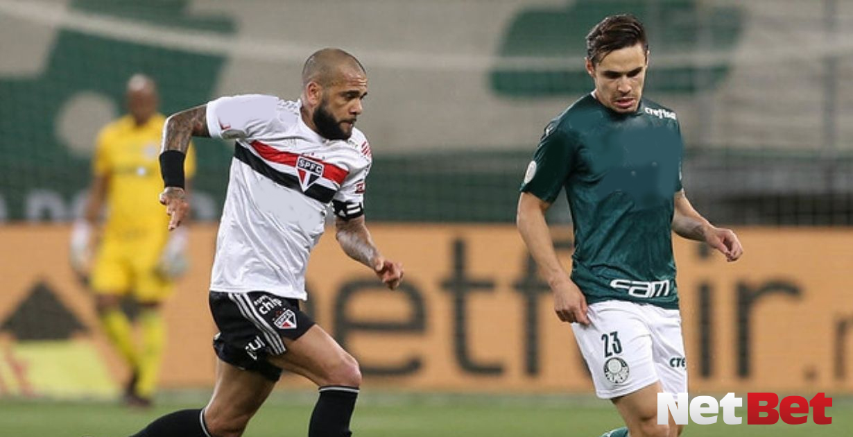 Sao Paulo Palmeiras Campeonato Paulista Dani Alves Raphael Veiga 